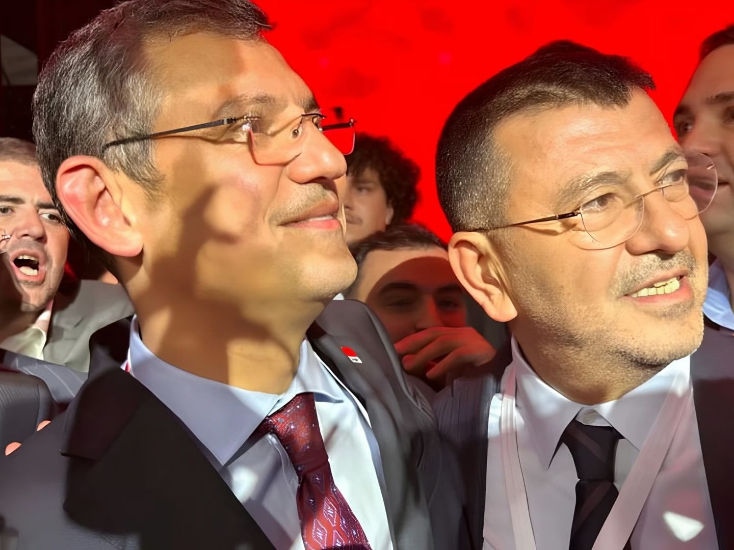 Özgür Özel ve Veli Ağbaba dosyasında yetkisizlik kararı! Ankara'ya gönderildi 
