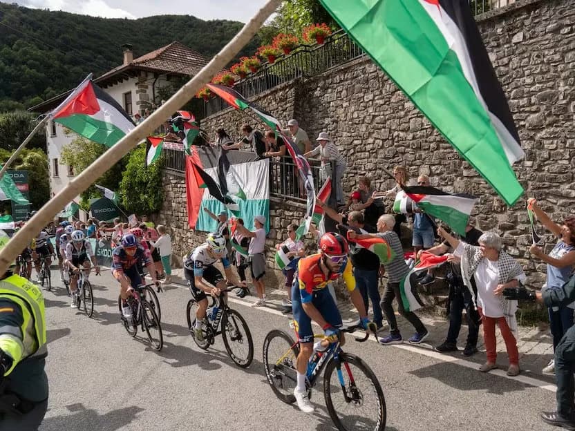 La Vuelta'da "İsrail'e spor boykotu" çağrıları