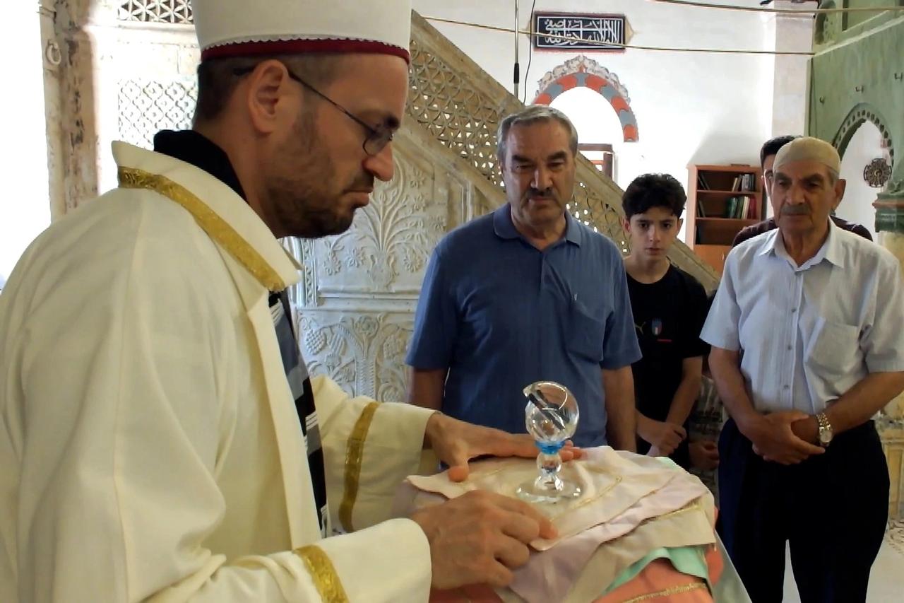 Sakal-ı Şerif ziyarete açıldı