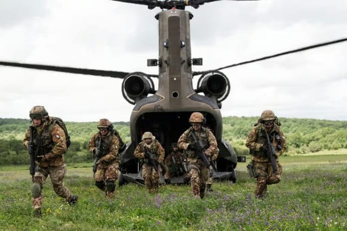 İtalya, NATO hedefi için 31,3 milyar euroluk savunma bütçesini açıkladı