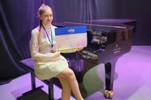 12 yaşındaki Türk piyanist Sabina Ela Demir’den uluslararası başarı
