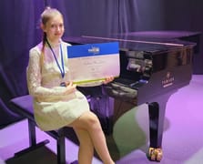 12 yaşındaki Türk piyanist Sabina Ela Demir’den uluslararası başarı
