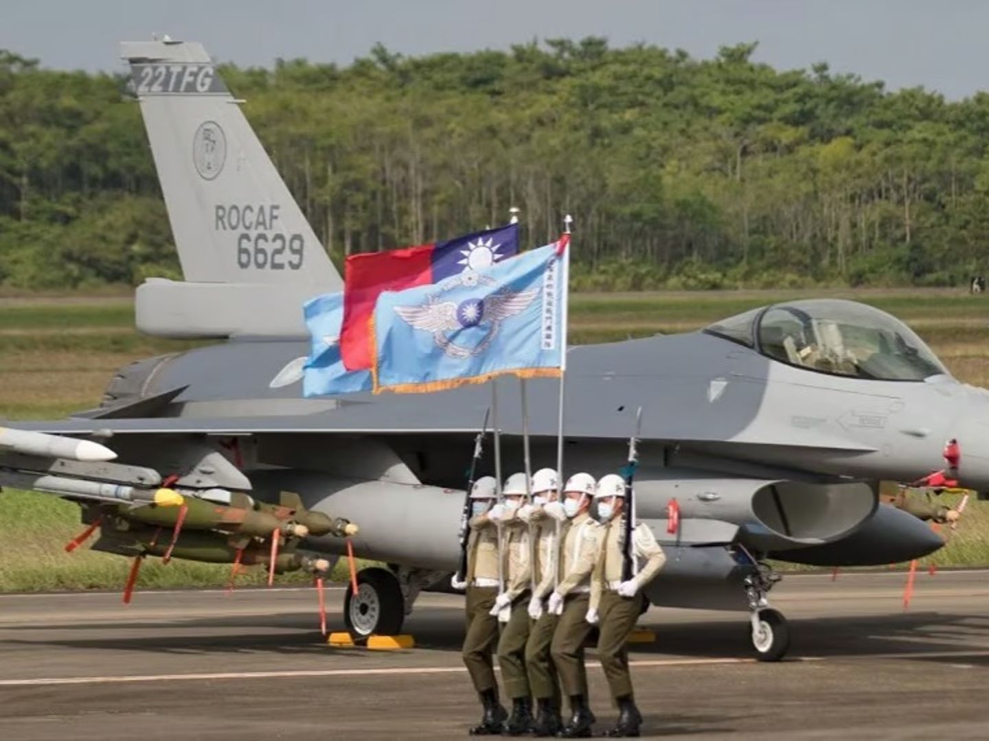 ABD, Tayvan'a F-16V savaş uçağı teslimatını geciktiriyor