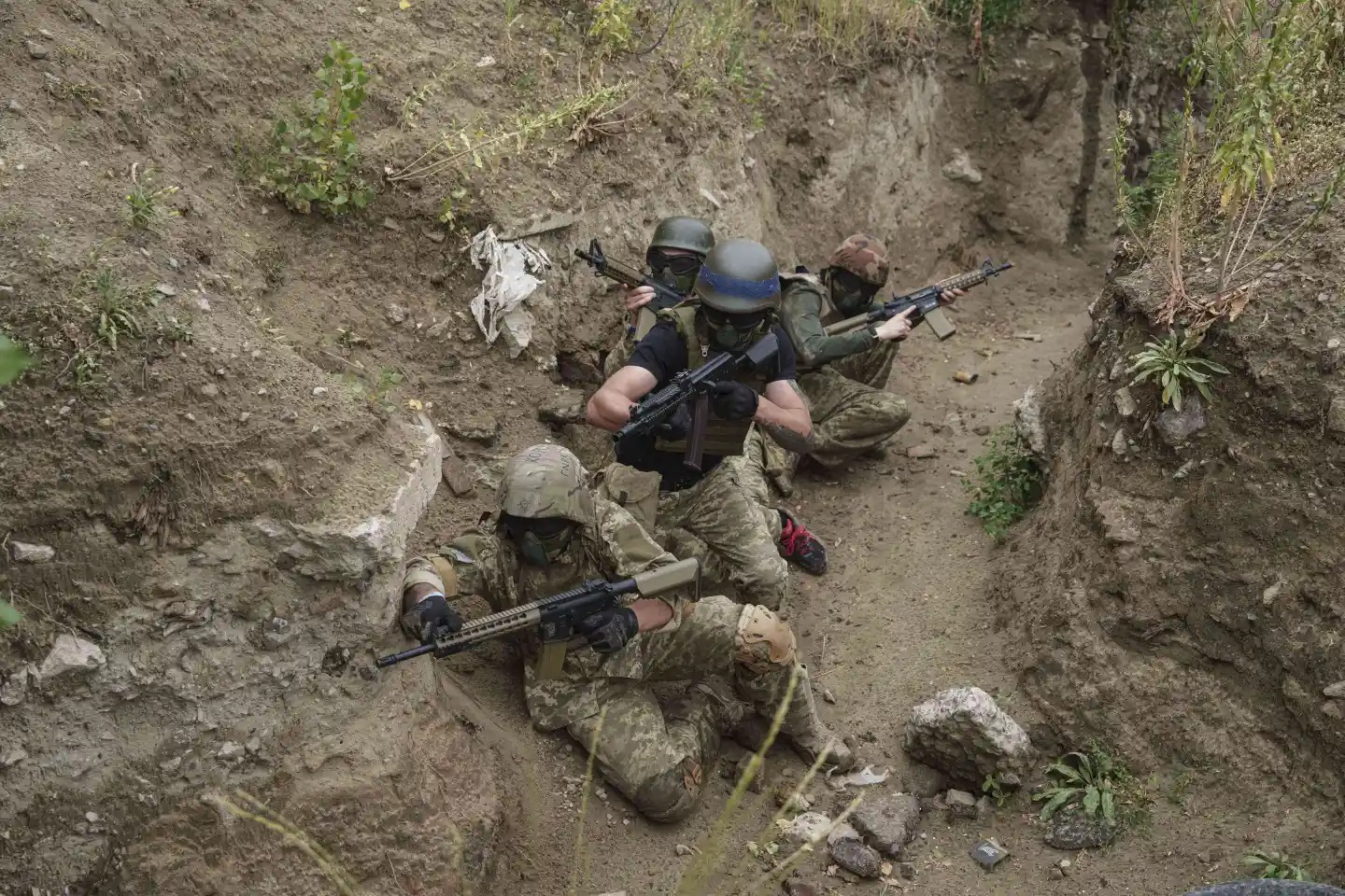 Zelenskyy: Ukraine To Produce Half Its Weapons Domestically