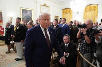 Trump Presses Arms Contractors for Production Surge