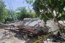 Altında yemek yedikleri balkon çöktü, 3 kişi hayatını kaybetti