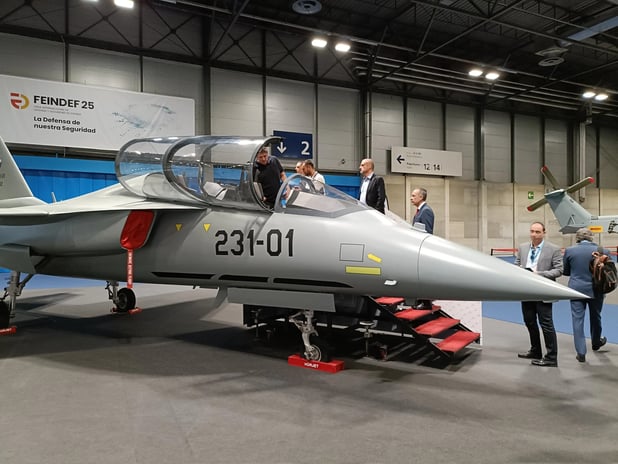 Madrid'deki savunma ve güvenlik fuarına 32 firmayla katılan Türkiye ilgi odağı oldu