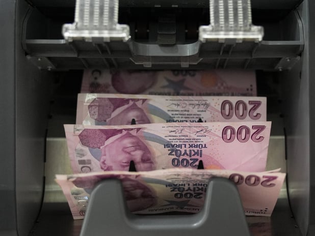 Emeklilikte çifte maaş devri kapanıyor: Milyonlar zorunlu tercihe gidiyor