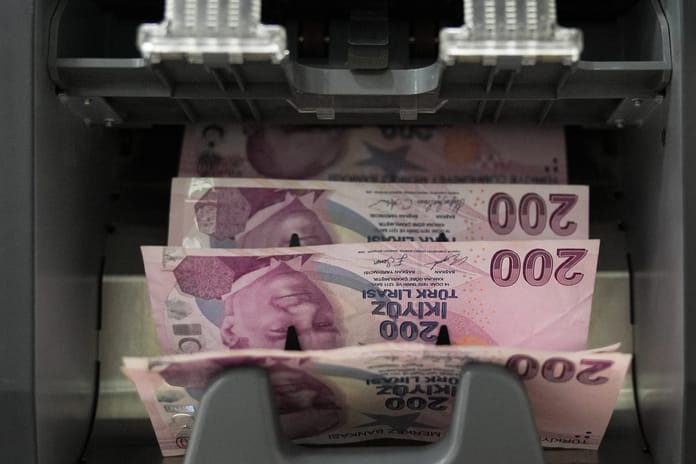 Emeklilikte çifte maaş devri kapanıyor: Milyonlar zorunlu tercihe gidiyor