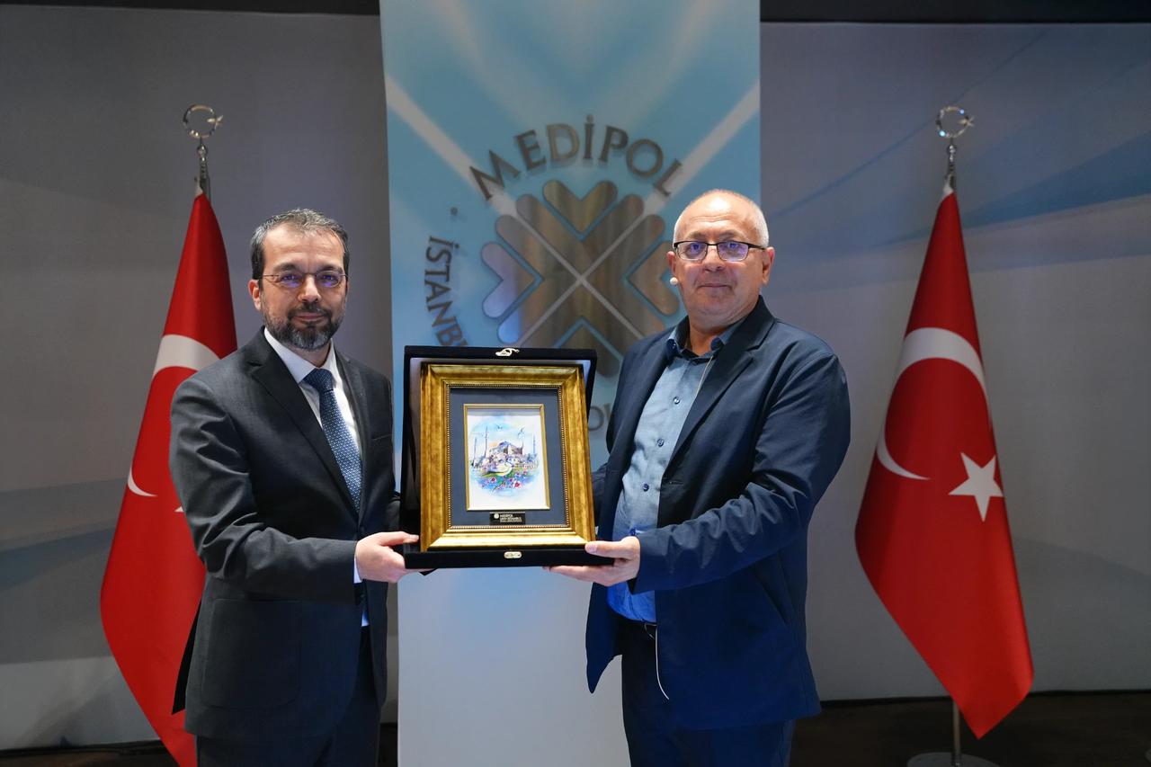 Prof. Dr. Cemil Aydın Medipol Üniversitesi