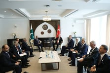 Cumhurbaşkanı Erdoğan Hankendi’de Pezeşkiyan ve Şerif’le görüştü