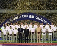 Özbekistan Milli Futbol Takımı, 31 yıllık özlemine son vererek tarihinde ilk kez FIFA Dünya Kupası'na katılma hakkı kazandı