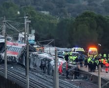 İspanya'da tren kazasında hayatını kaybedenlerin sayısı 41'e yükseldi