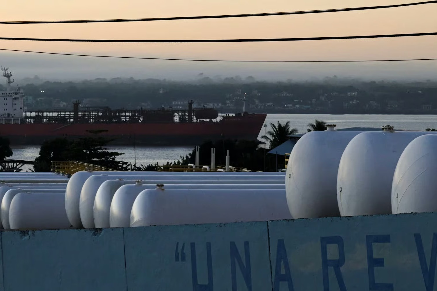 US Boosts Fuel Exports to Cuba’s Private Sector