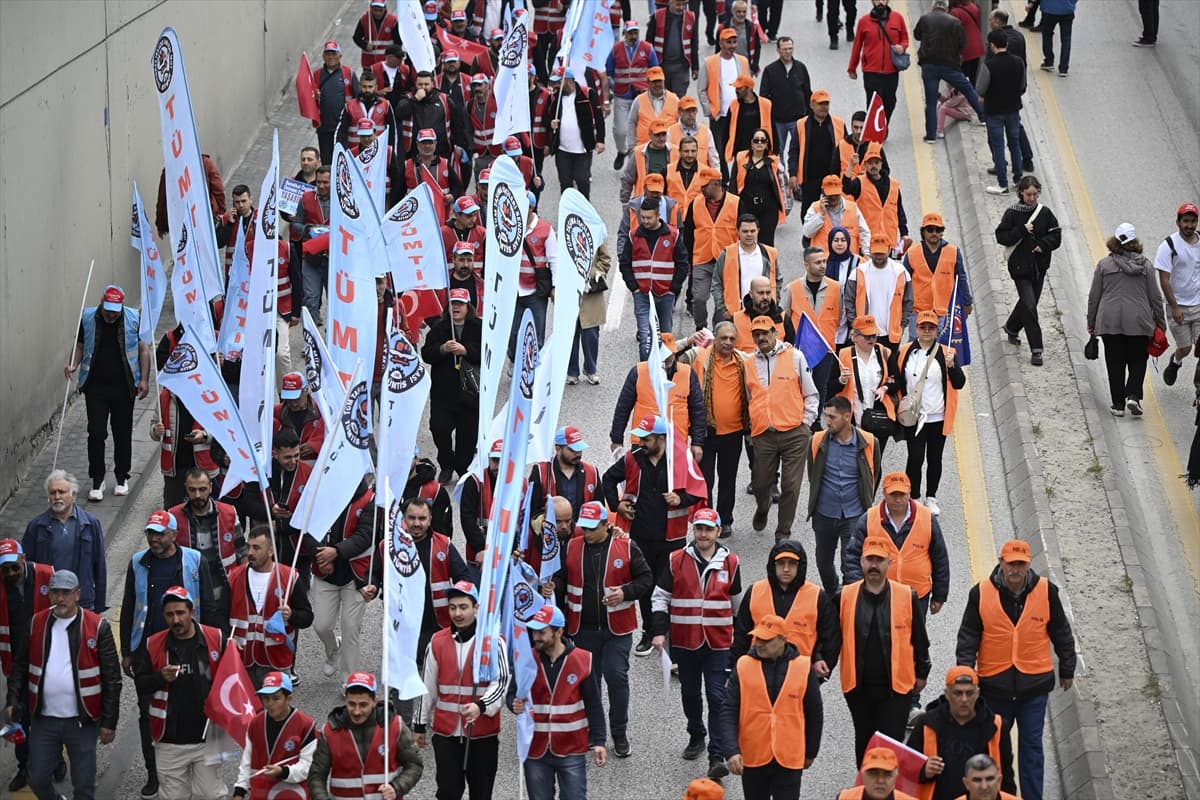 Başkentte 1 Mayıs böyle kutlandı! Doruk Madencilik işçileri de meydandaydı