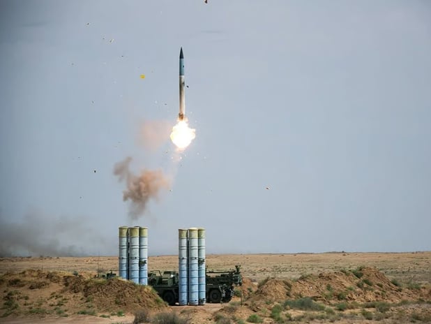 Hindistan’dan Rusya’ya 1,1 milyar dolarlık S-400 füze siparişi