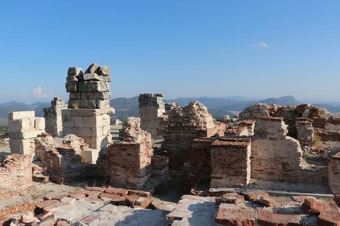 Burdur'da 20 yıllık kazıların ardından Roma şehri ortaya çıkıyor