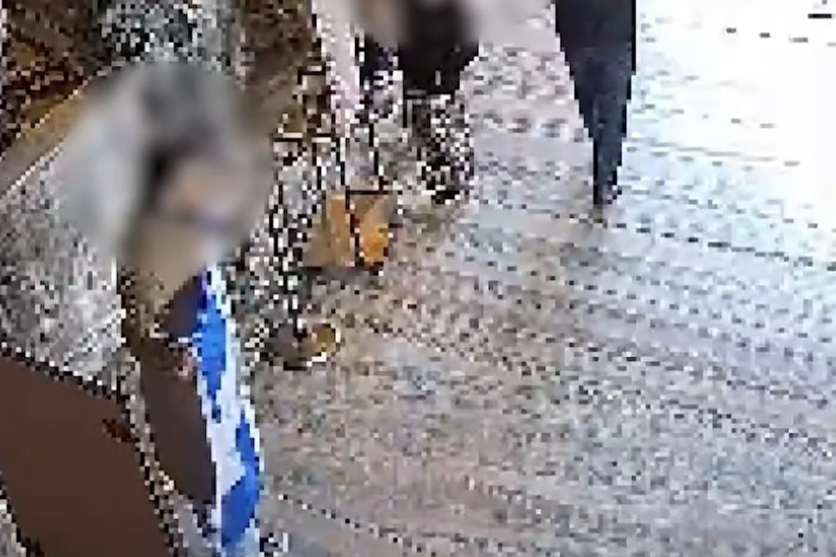 Ayasofya'da Bizans bayraklı provokasyon