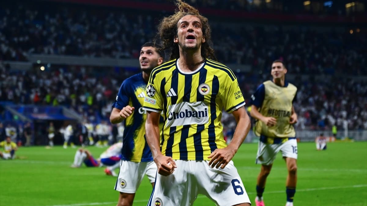 UEFA'dan Fenerbahçe ve iki futbolcuya disiplin soruşturması
