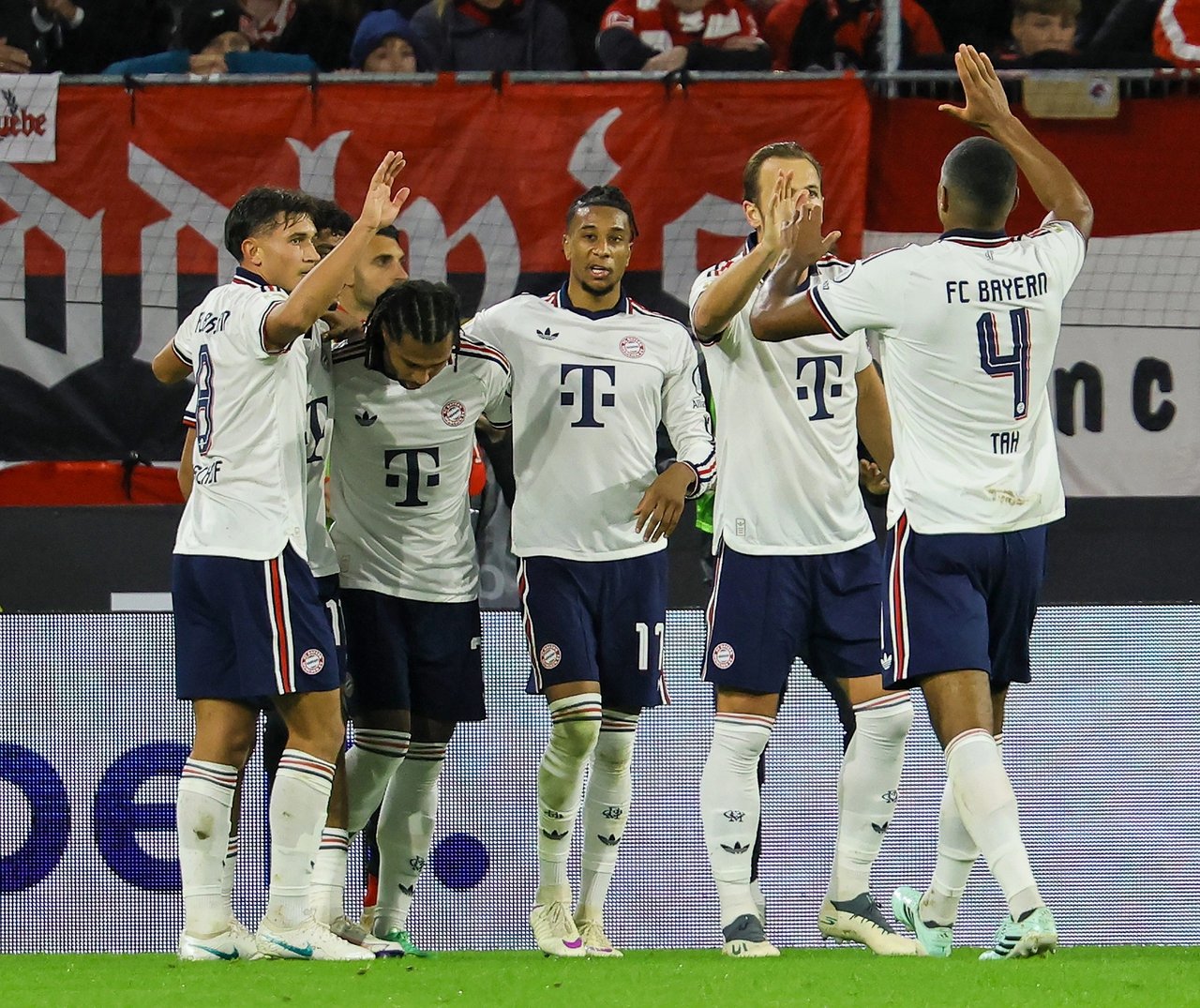 Bundesliga'da Bayern Münih averajla zirvede