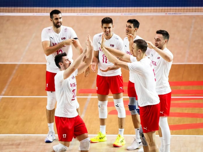 A Milli Erkek Voleybol Takımı sezonu mağlubiyetle kapattı: Filenin Efeleri'nin Milletler Ligi karnesi