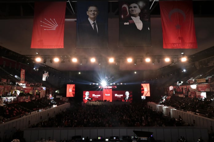 CHP'de MYK ve gölge kabine krizi