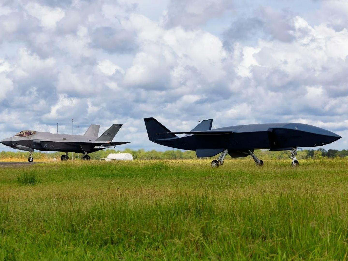 ABD Hava Kuvvetleri, MQ-28 Ghost Bat’i savaş uçaklarıyla birlikte test edecek