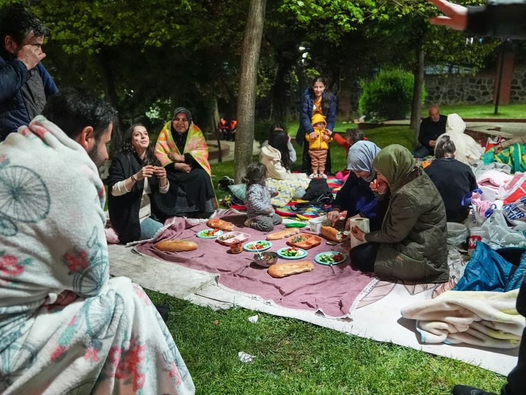 "Ne gerek var" denilen Millet Bahçeleri tıklım tıklım