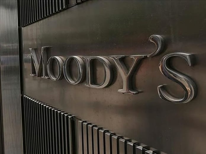 Moody's, Türkiye'nin kredi notunu yükseltti