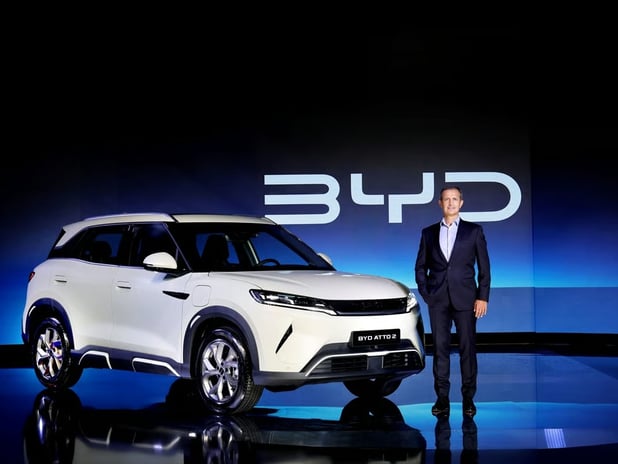 BYD'den Türkiye pazarına yeni elektrikli SUV: ATTO 2