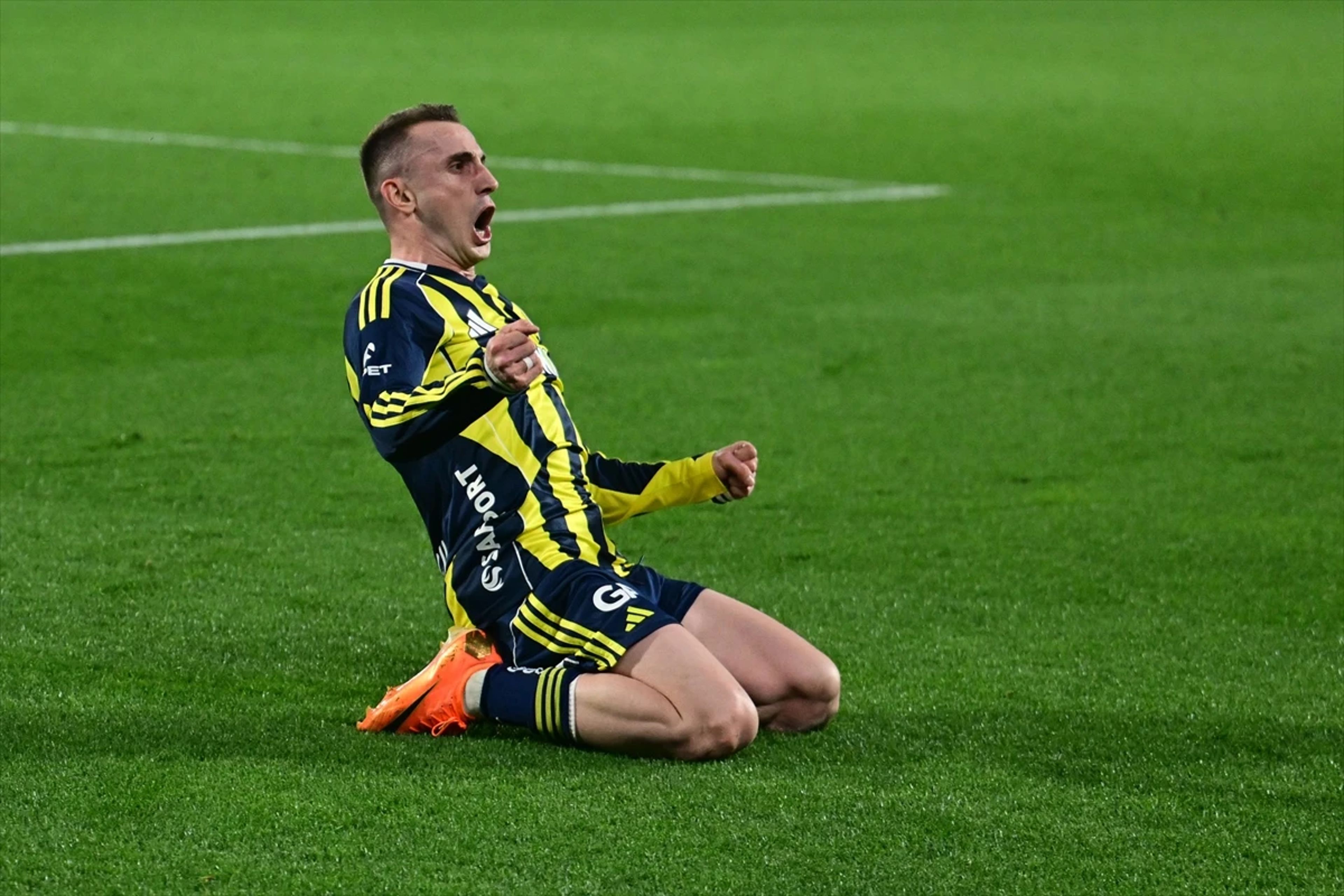 Kerem Aktürkoğlu galibiyeti getirdi