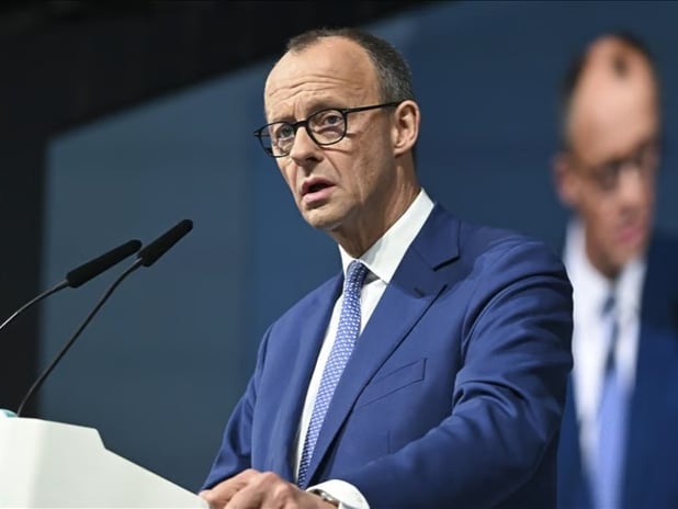 367 sanatçıdan Merz'e İsrail'e silah ambargosu çağrısı