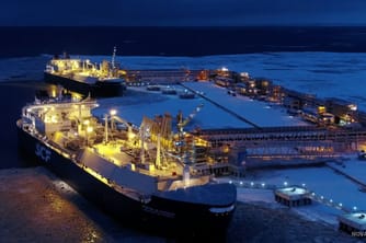 Shadow Fleet LNG Carriers Defy Sanctions at Arctic Terminals