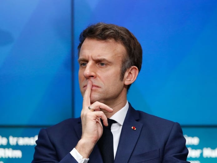Macron 48 saat içinde yeni başbakan atayacak