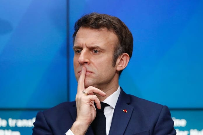 Macron 48 saat içinde yeni başbakan atayacak