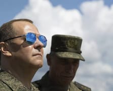 Trump'ın Rusya'ya tarifeyle gözdağına Kremlin'den küçümseyici yanıt