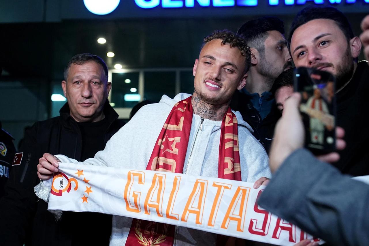 Noa Lang Galatasaray için İstanbul'da!