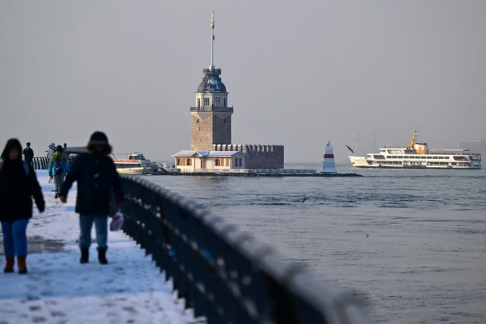İstanbul hava durumu 12-18 Ocak | AKOM ile bu hafta İstanbul hava durumu nasıl olacak, kar yağışı devam edecek mi?