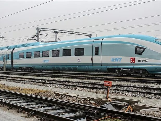 Yüksek hızlı trenlerle 100 milyon yolcu taşındı: Ankara-İstanbul hattı zirvede