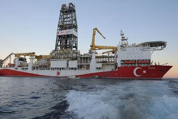 Türkiye enerji bağımsızlığı için seferberlik başlattı: Karada ve denizde 300 yeni sondaj kuyusu açılacak