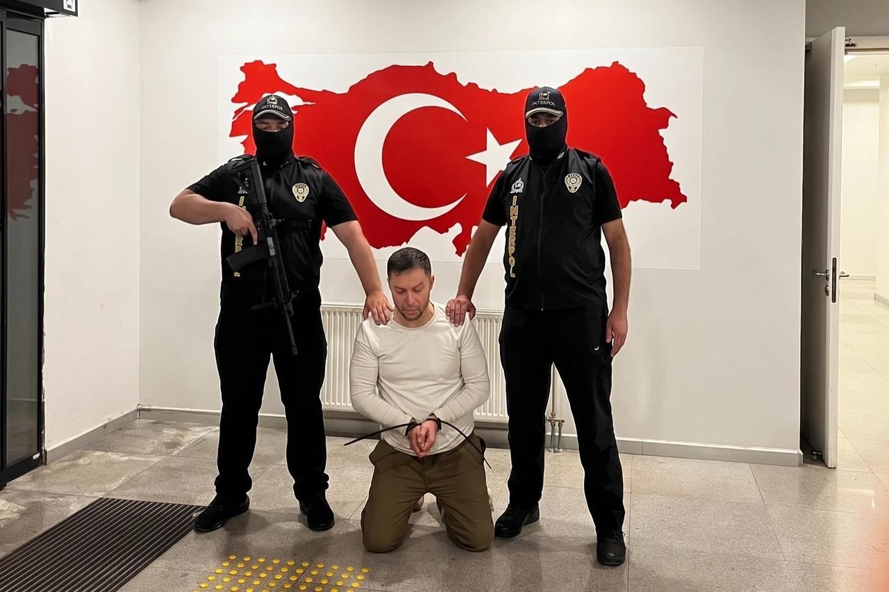 Arjantin'de yakalanmıştı! Suç örgütü elebaşı Türkiye’ye getirildi