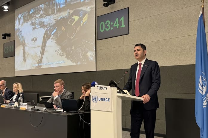 Bakan Kurum BM'de açıkladı: "Türk müteahhitleri 135 ülkede 503 milyar dolarlık projeye imza attı"