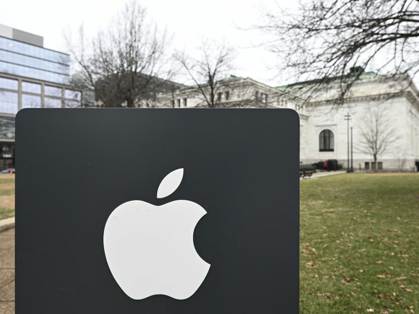 Apple ürünlerine zam geldi! ‘Daha önce hiç görmedik’ deyip açıkladı