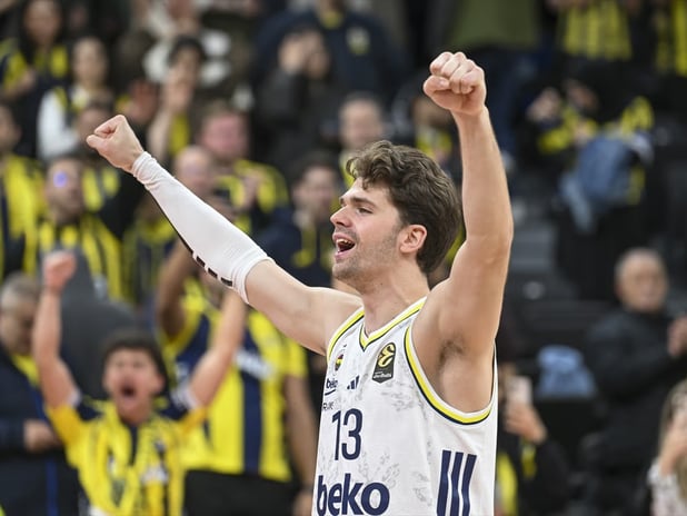 EuroLeague'de zafer gecesi: Fenerbahçe'den Maccabi'ye geçit yok