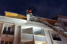 5 katlı binada yangın paniği! Canlarını zor kurtardılar