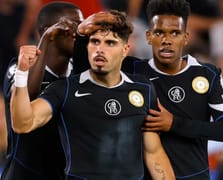 Londra derbisinde goller peş peşe geldi: Chelsea, West Ham'ı farklı yenerek ligde ilk puanını aldı