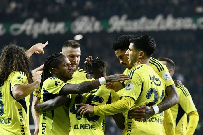Fenerbahçe deplasmanda hata yapmadı