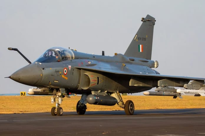 Hindistan, yerli savaş uçakları için ikinci GE-F404 motorunu teslim aldı