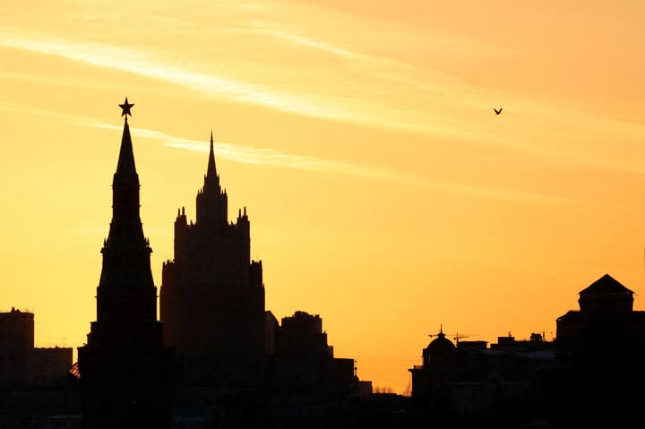 Russia Delays Fiscal Reform After Oil Price Surge