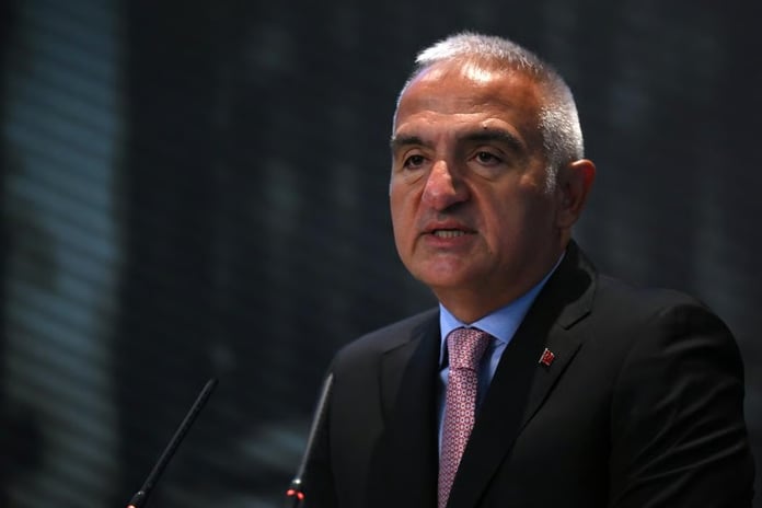 Turizmde ilk 9 ayda 50 milyar dolar gelir elde edildi